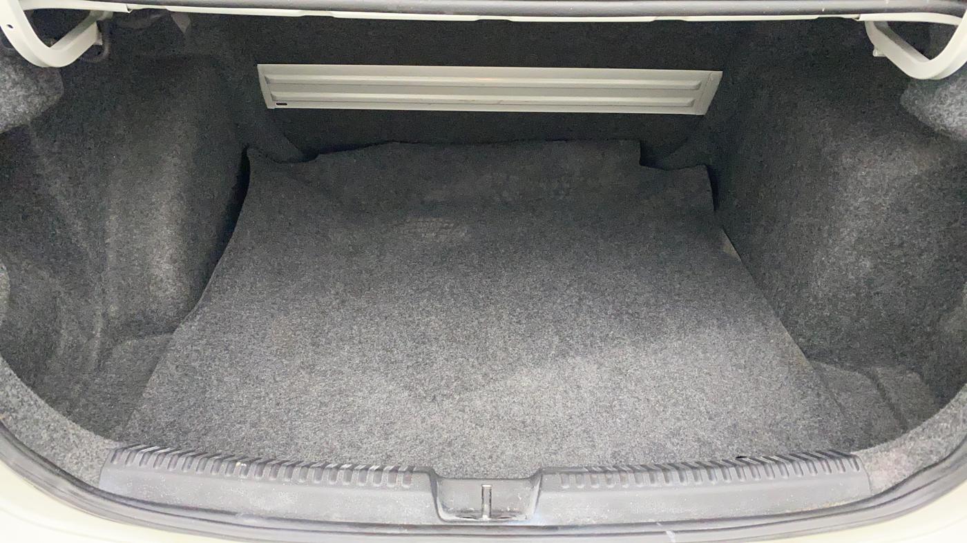 2015 Volkswagen Vento HIGHLINE PETROL AT, Petrol, Automatic, 53,803 km, Boot Inside