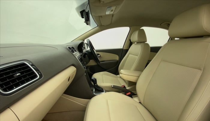 2015 Volkswagen Vento HIGHLINE PETROL AT, Petrol, Automatic, 53,803 km, Right Side Front Door Cabin