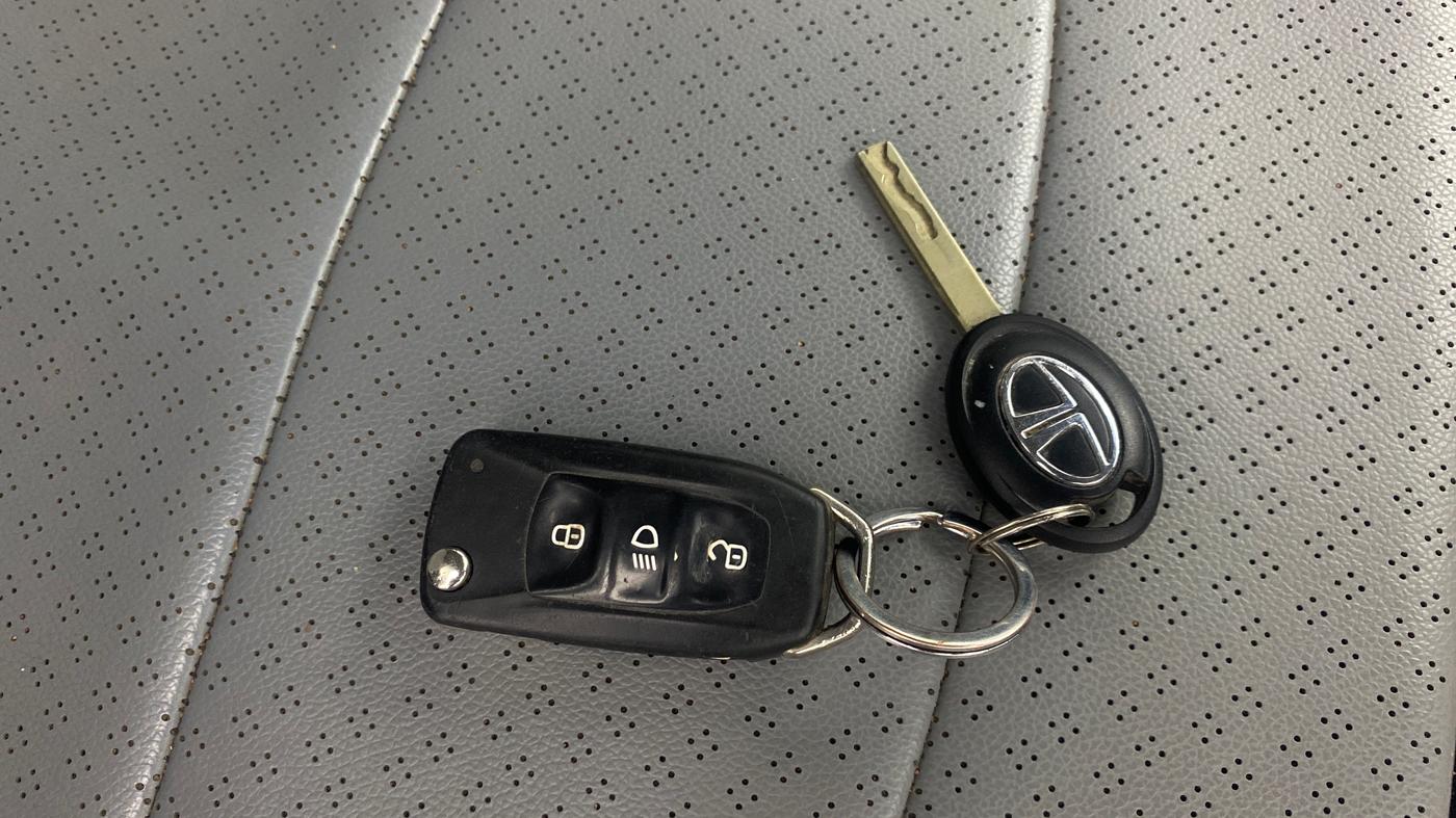 2020 Tata Tiago XZA PLUS PETROL, Petrol, Automatic, 62,785 km, Key Close Up