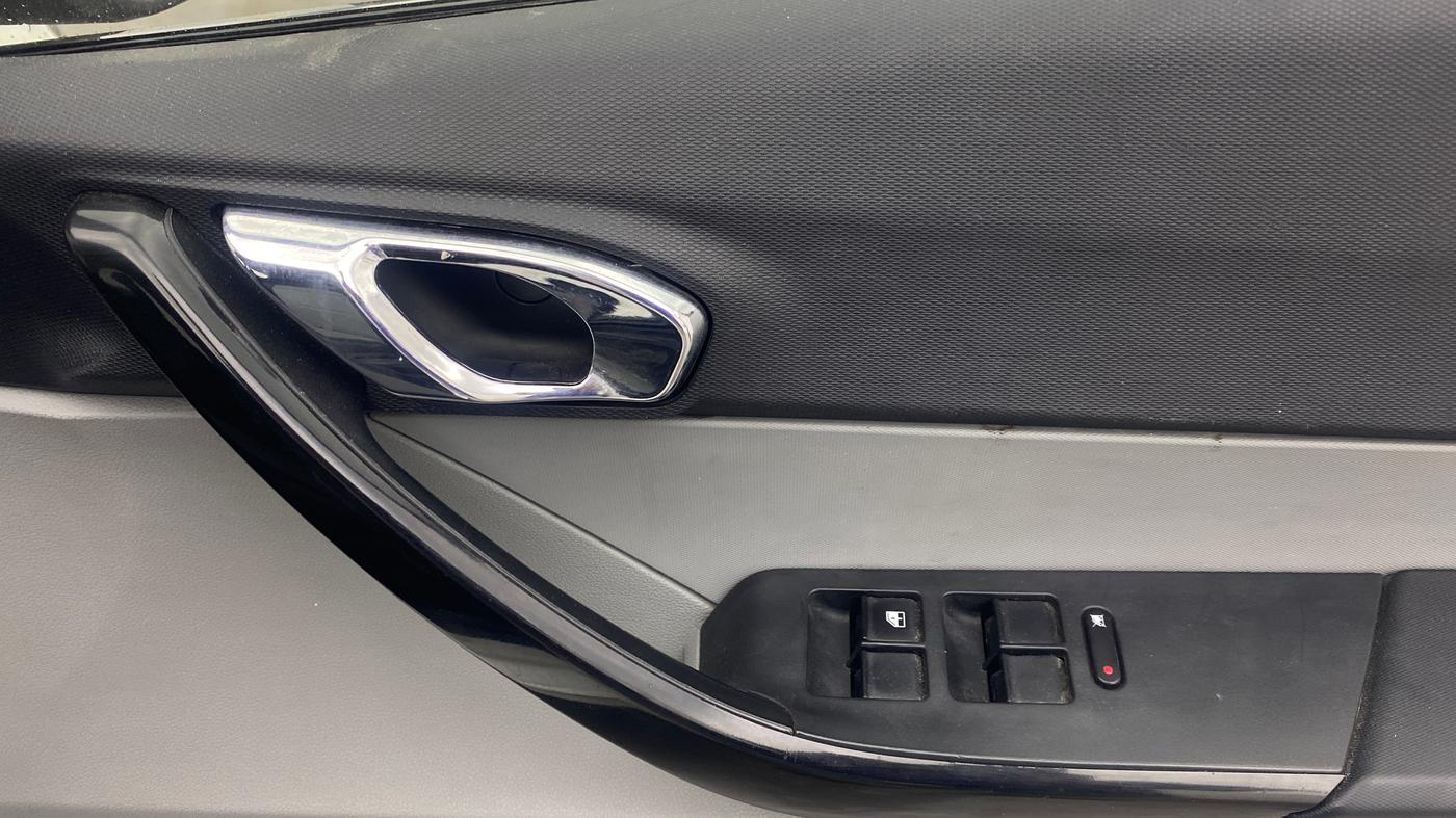 2020 Tata Tiago XZA PLUS PETROL, Petrol, Automatic, 62,785 km, Driver Side Door Panels Control
