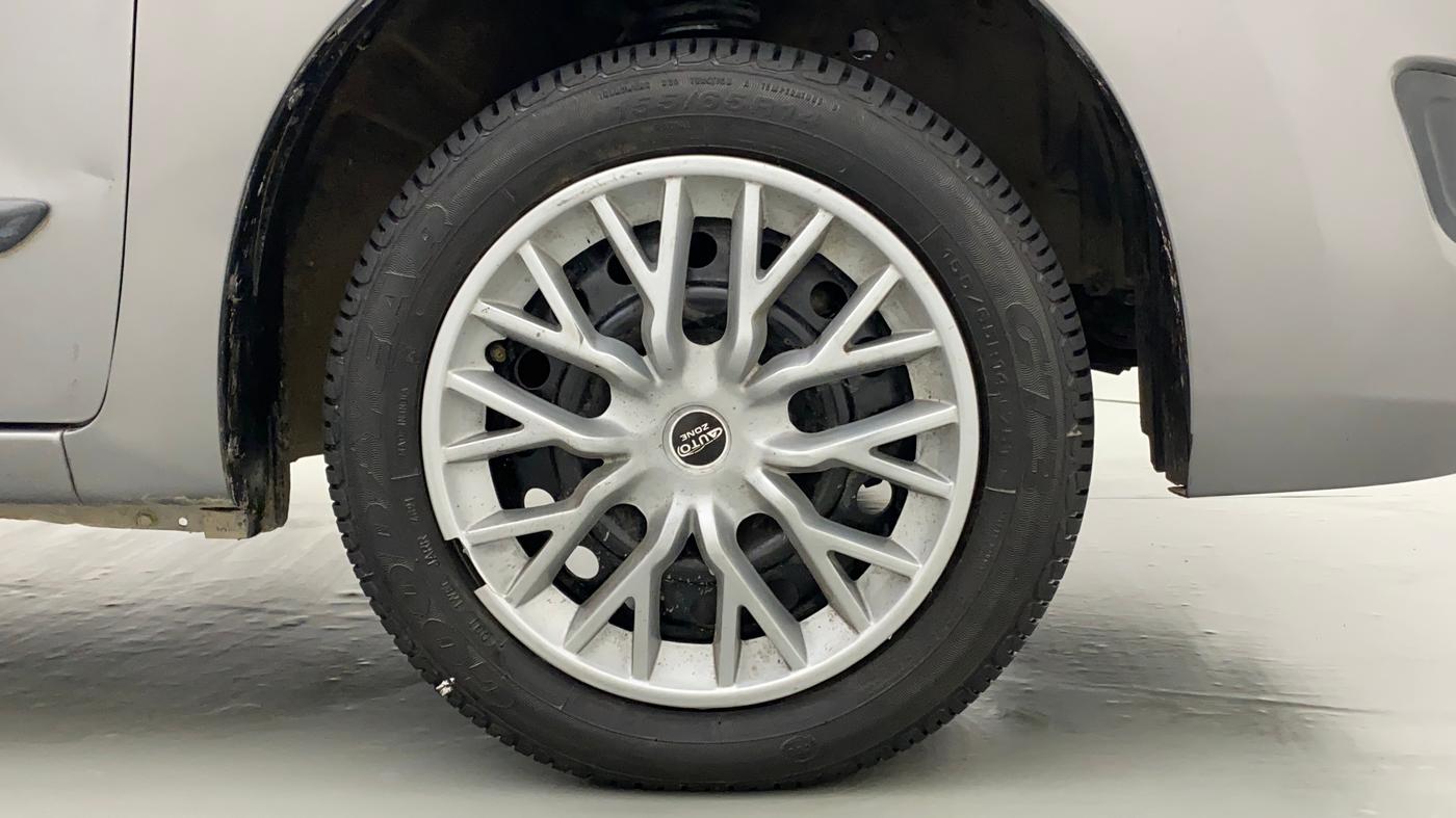 2015 Maruti Wagon R 1.0 VXI AMT, Petrol, Automatic, 36,832 km, Right Front Wheel
