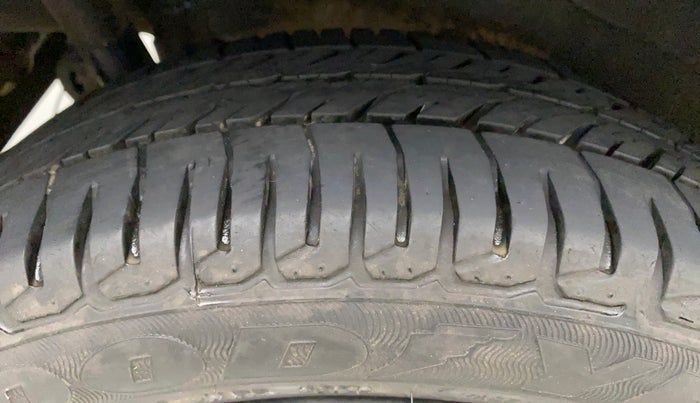 2015 Maruti Wagon R 1.0 VXI AMT, Petrol, Automatic, 36,832 km, Right Rear Tyre Tread