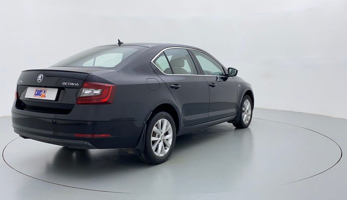 2018 Skoda Octavia LK 1.8 TSI AT, Petrol, Automatic, 26,983 km, Right Back Diagonal