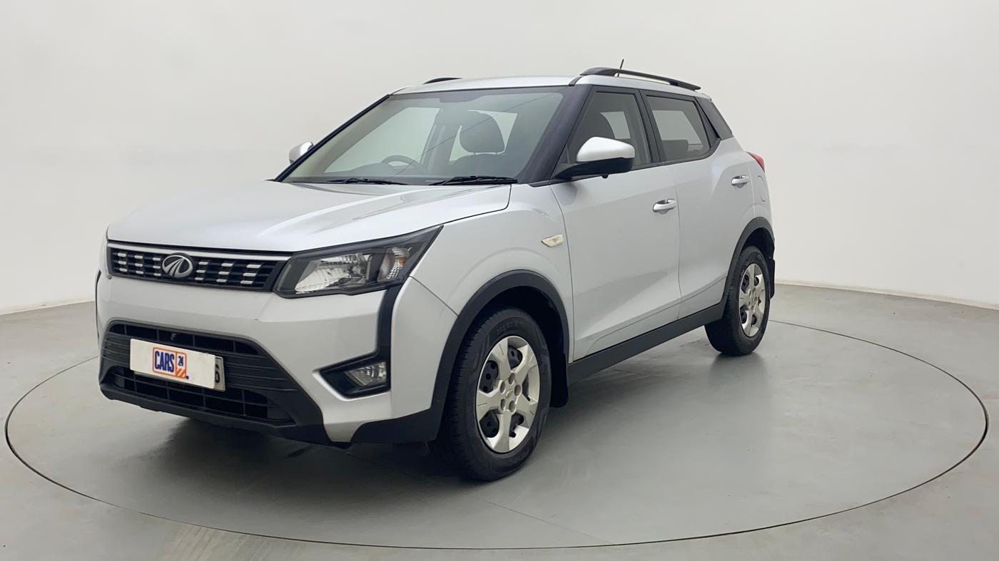 2021 Mahindra XUV300 W6 1.2 PETROL, Petrol, Manual, 41,421 km, Left Front Diagonal