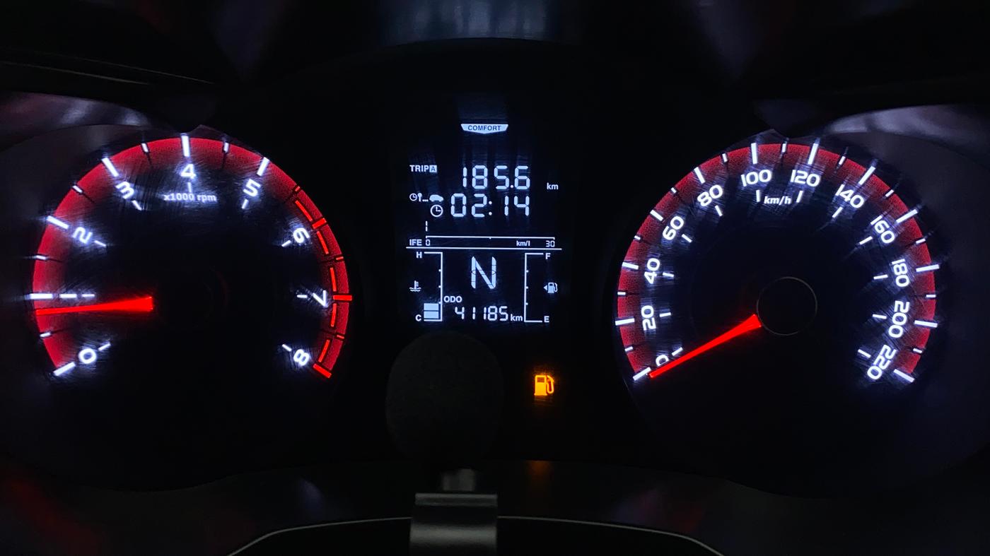 2021 Mahindra XUV300 W6 1.2 PETROL, Petrol, Manual, 41,421 km, Odometer Image