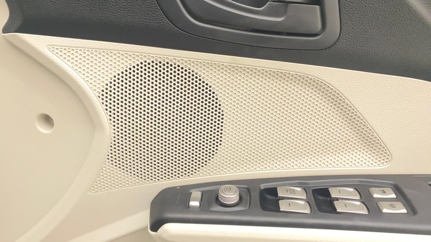 2021 Mahindra XUV300 W6 1.2 PETROL, Petrol, Manual, 41,421 km, Speaker