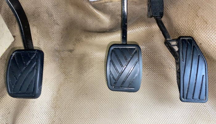 2020 Maruti Dzire VDI, Diesel, Manual, 1,15,545 km, Pedals