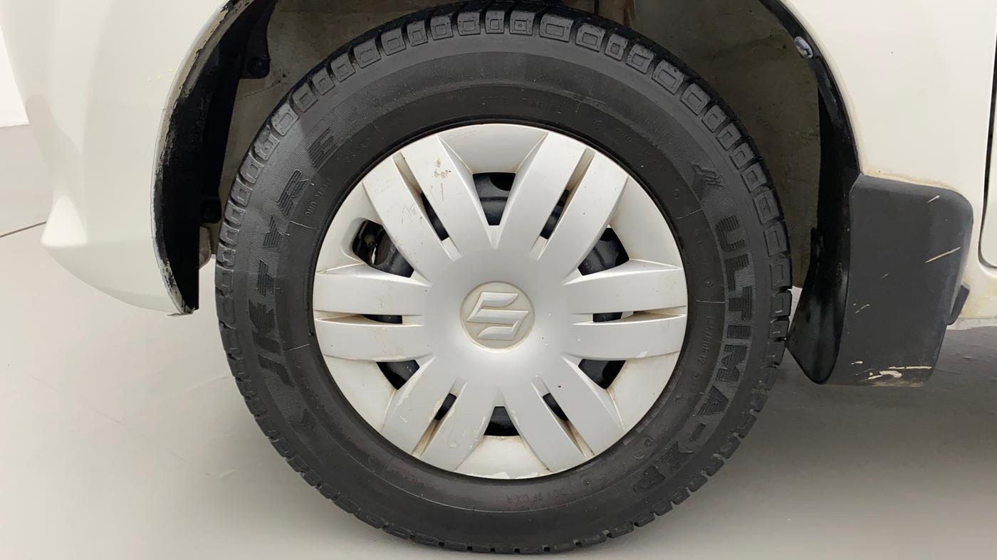 2013 Maruti Alto 800 LXI, Petrol, Manual, 29,686 km, Left Front Wheel