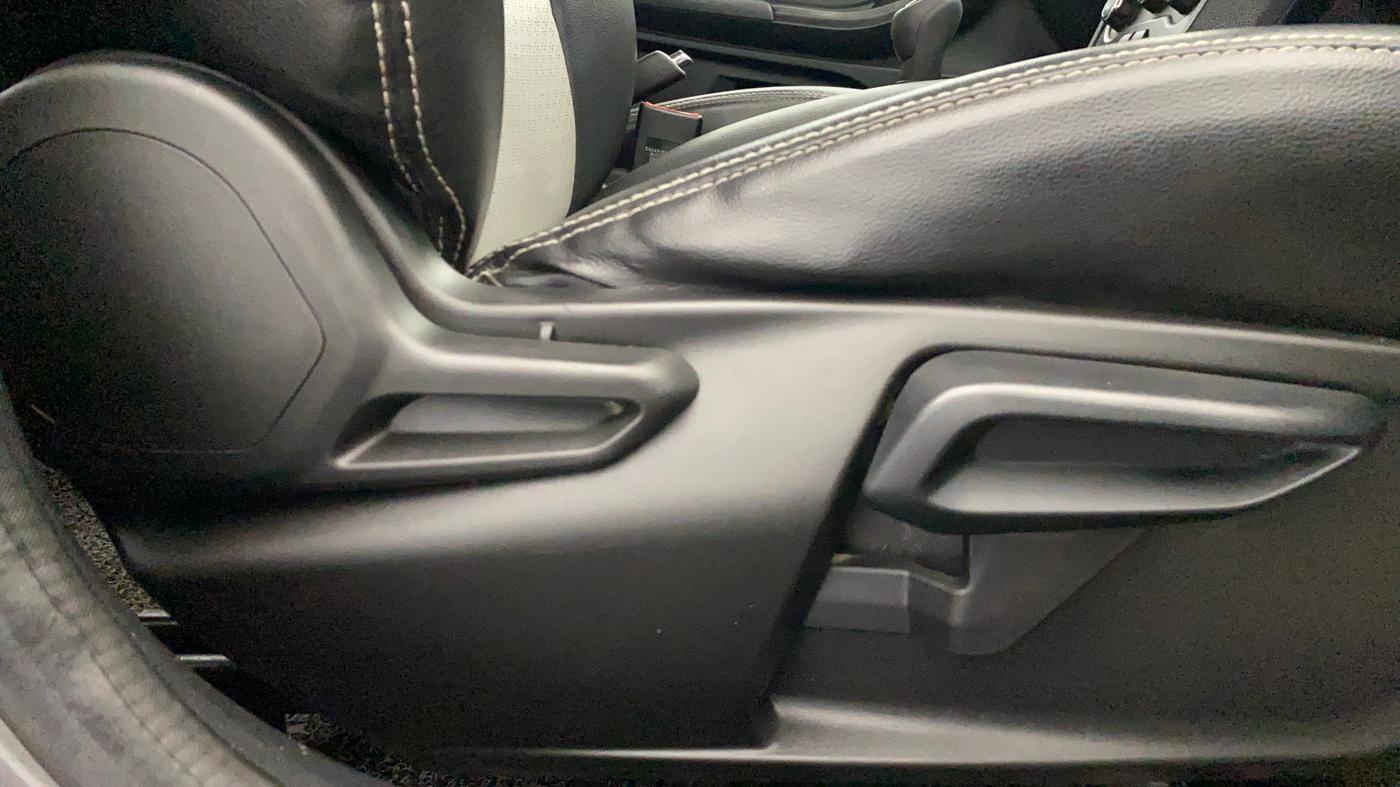 2021 Tata TIAGO NRG XZ MT, Petrol, Manual, 47,790 km, Driver Side Adjustment Panel