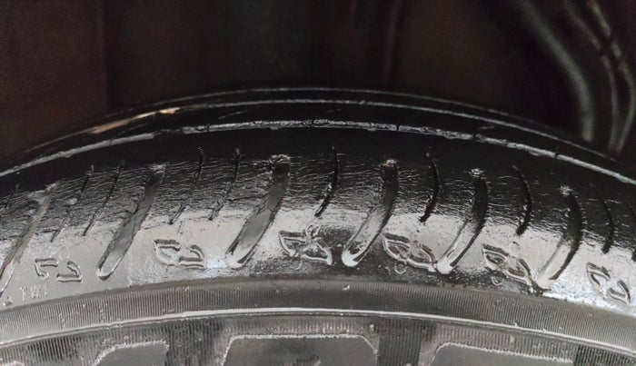 2022 Renault Kiger RXT (O) AMT, Petrol, Automatic, 63,773 km, Right Rear Tyre Tread