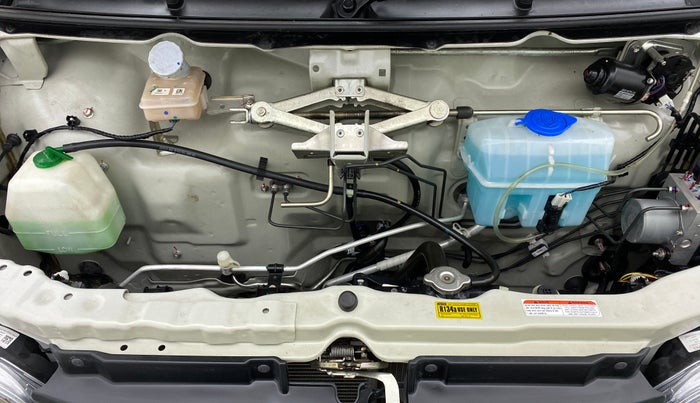 2021 Maruti Eeco 5 STR WITH AC PLUSHTR, Petrol, Manual, 5,625 km, Open Bonet