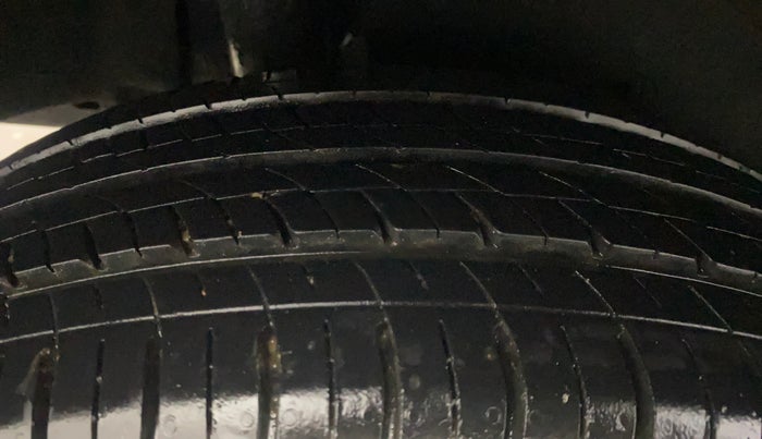 2018 Maruti Baleno DELTA PETROL 1.2, Petrol, Manual, 36,014 km, Right Rear Tyre Tread