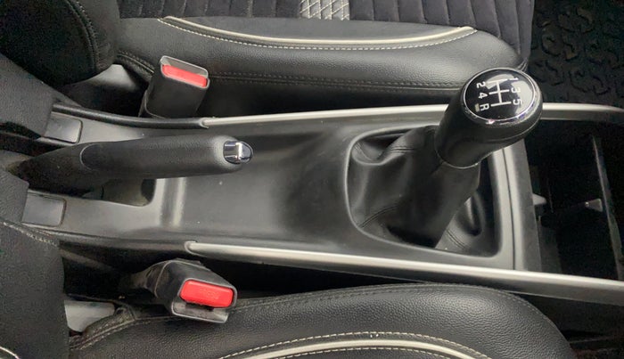2018 Maruti Baleno DELTA PETROL 1.2, Petrol, Manual, 36,014 km, Gear Lever