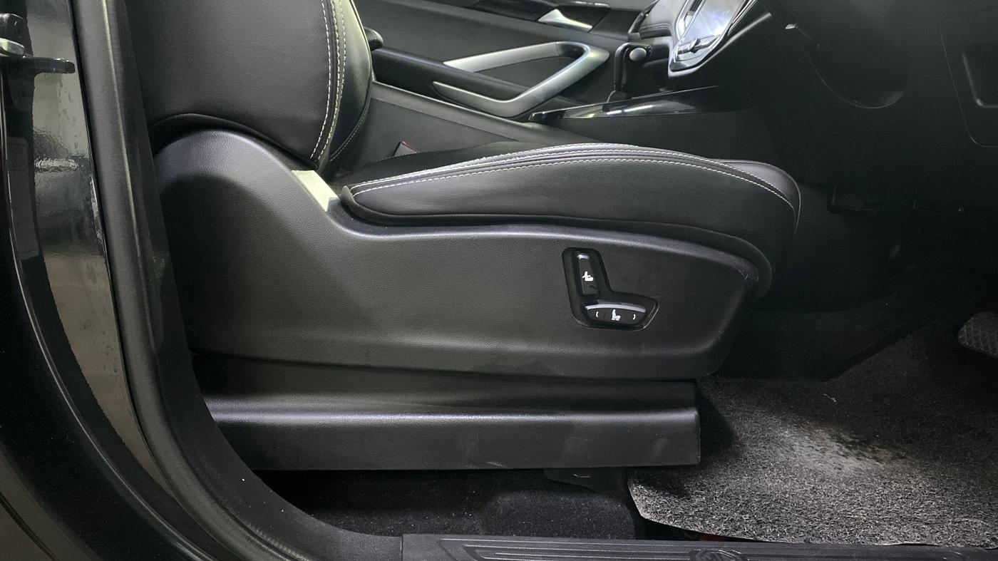 2020 MG HECTOR SHARP 1.5 DCT PETROL, Petrol, Automatic, 30,931 km, Driver Side Adjustment Panel
