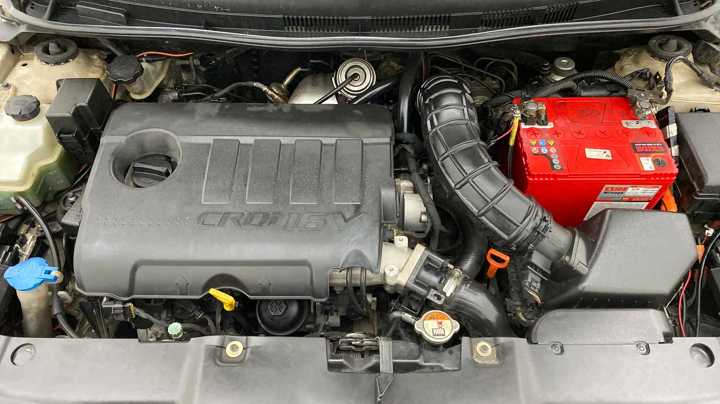 2015 Hyundai Verna FLUIDIC 1.6 CRDI SX AT, Diesel, Automatic, 94,546 km, Open Bonet
