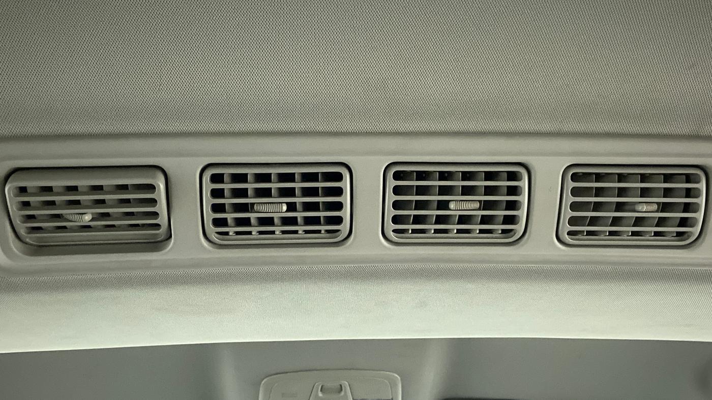 2019 Maruti XL6 ALPHA SHVS  MT, Petrol, Manual, 15,561 km, Rear AC Vents