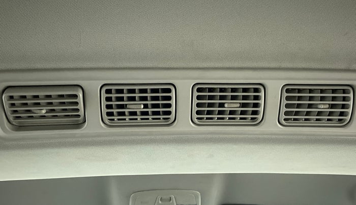 2019 Maruti XL6 ALPHA SHVS  MT, Petrol, Manual, 15,561 km, Rear AC Vents