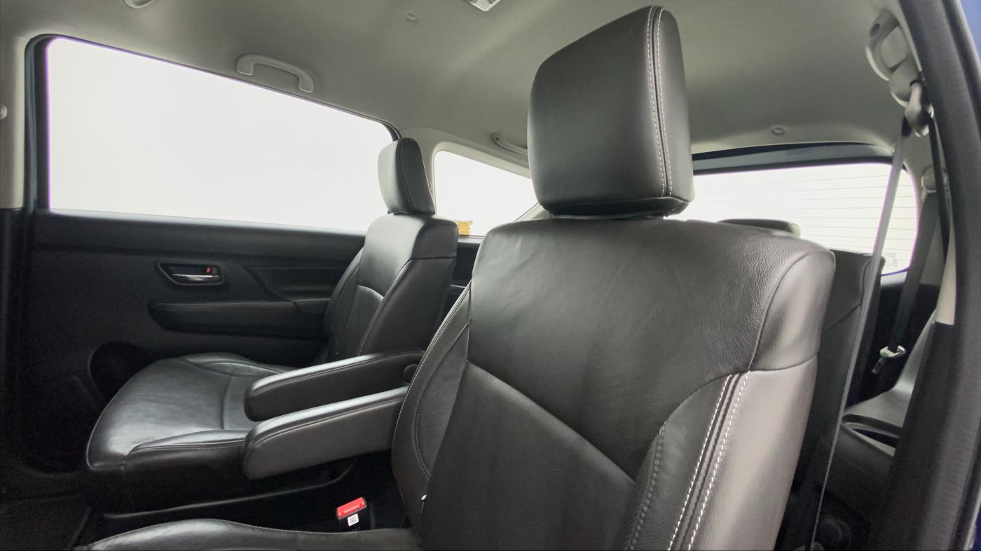 2019 Maruti XL6 ALPHA SHVS  MT, Petrol, Manual, 15,561 km, Right Side Rear Door Cabin