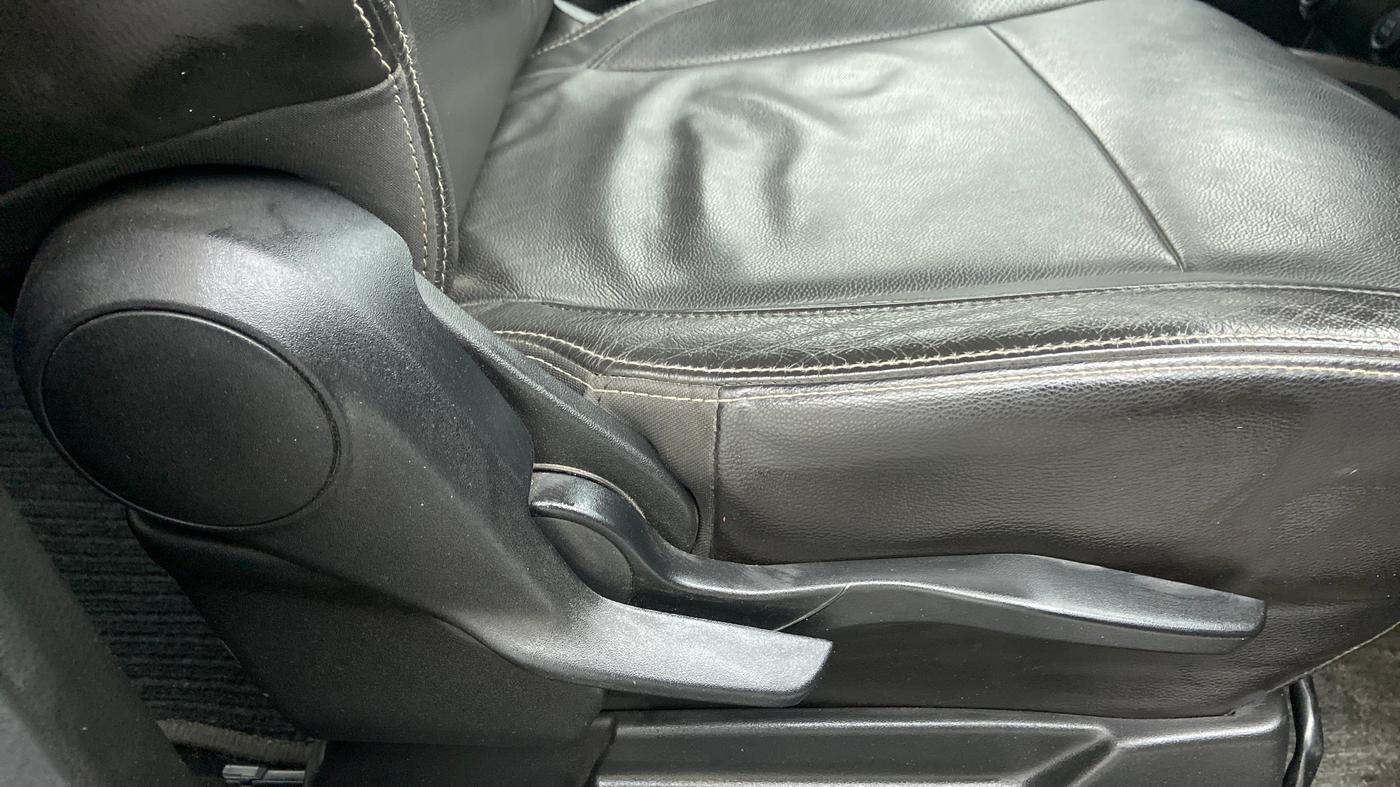 2019 Maruti XL6 ALPHA SHVS  MT, Petrol, Manual, 15,561 km, Driver Side Adjustment Panel