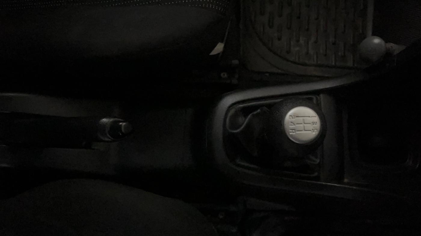 2014 Maruti Swift LXI, Petrol, Manual, 61,207 km, Gear Lever