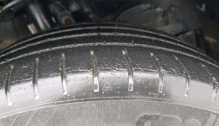 2019 Maruti Baleno DELTA PETROL 1.2, Petrol, Manual, 57,584 km, Right Front Tyre Tread