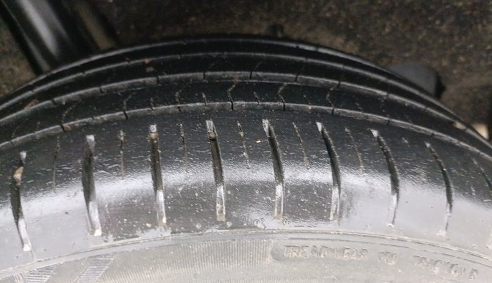 2019 Maruti Baleno DELTA PETROL 1.2, Petrol, Manual, 57,584 km, Right Rear Tyre Tread