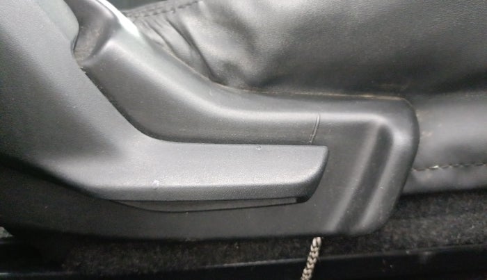 2019 Maruti Baleno DELTA PETROL 1.2, Petrol, Manual, 57,584 km, Driver Side Adjustment Panel