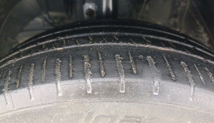 2019 Maruti Baleno DELTA PETROL 1.2, Petrol, Manual, 57,584 km, Left Front Tyre Tread