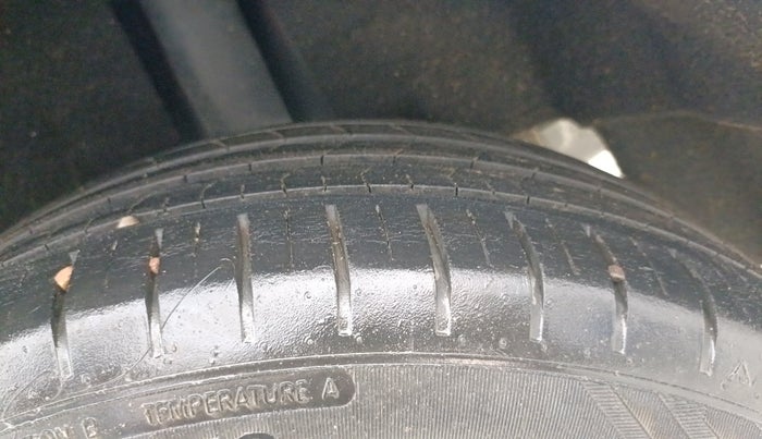 2019 Maruti Baleno DELTA PETROL 1.2, Petrol, Manual, 57,584 km, Left Rear Tyre Tread