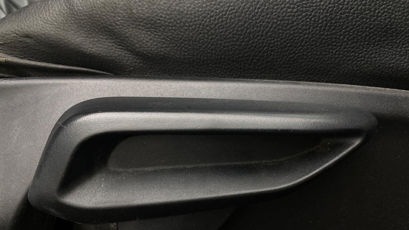 2020 Tata NEXON XZA PLUS PETROL, Petrol, Automatic, 32,551 km, Driver Side Adjustment Panel