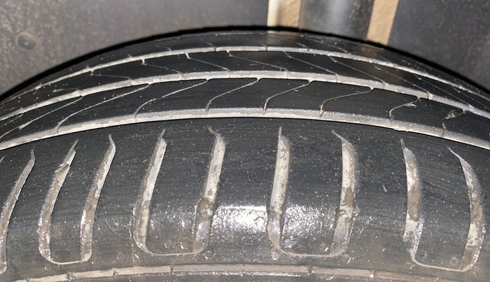 2021 MG HECTOR PLUS SHARP 2.0 DIESEL TURBO MT 6-STR, Diesel, Manual, 46,836 km, Left Rear Tyre Tread