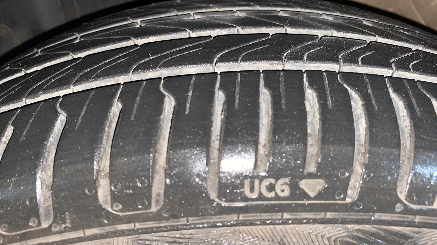 2021 MG HECTOR PLUS SHARP 2.0 DIESEL TURBO MT 6-STR, Diesel, Manual, 46,881 km, Left Front Tyre Tread