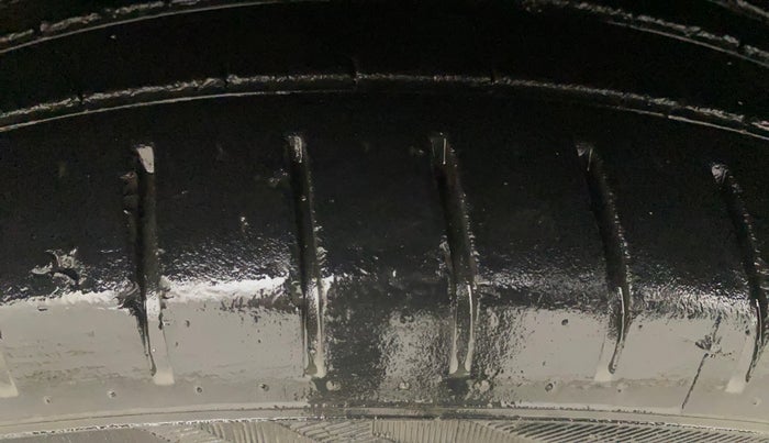 2018 Maruti Baleno ALPHA CVT PETROL 1.2, Petrol, Automatic, 50,706 km, Left Front Tyre Tread