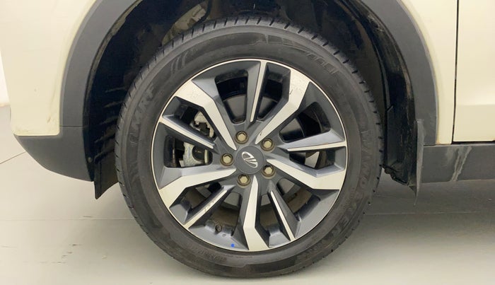 2021 Mahindra XUV300 W8 (O) 1.2 PETROL AMT, Petrol, Automatic, 9,759 km, Left Front Wheel