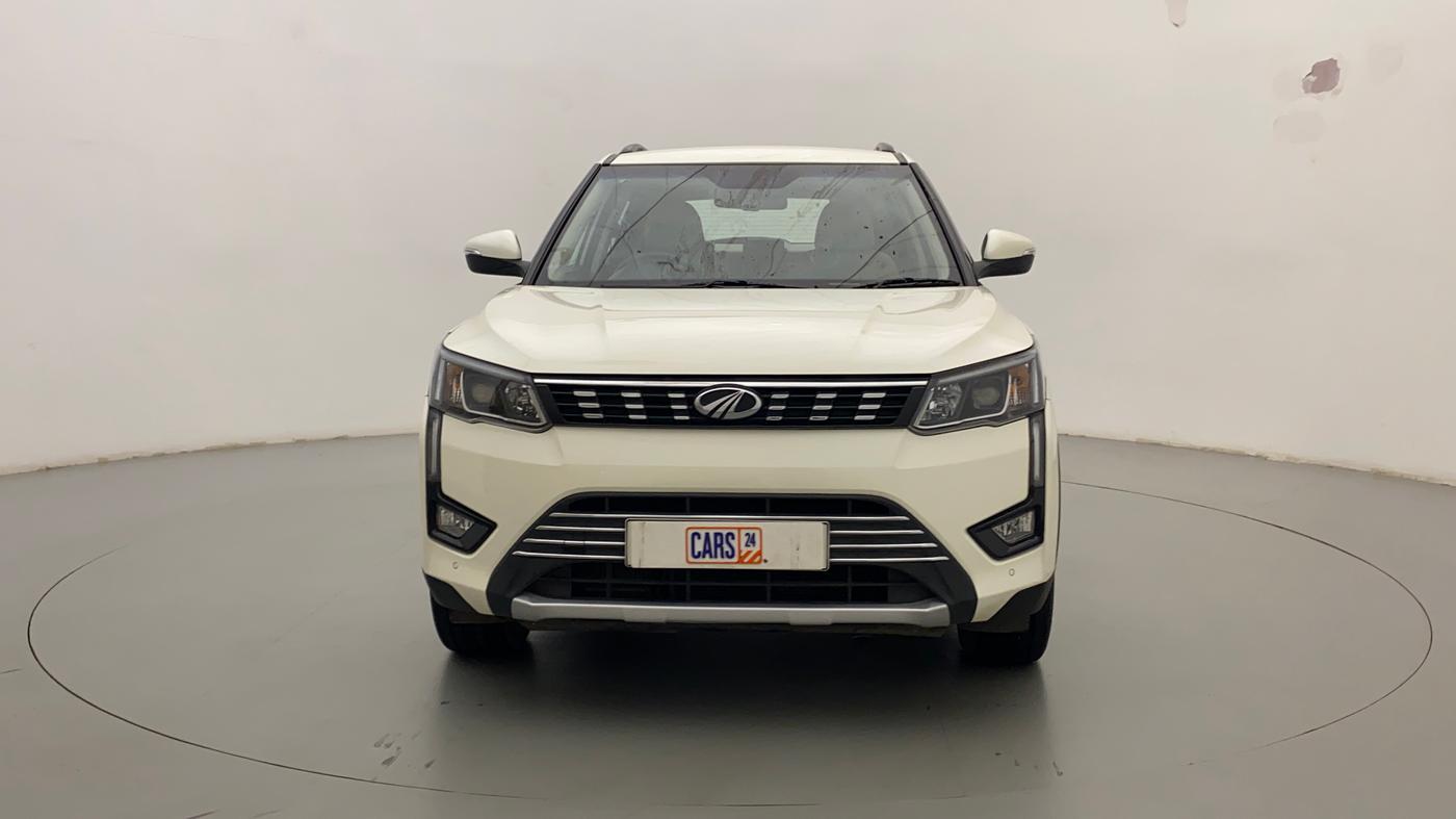2021 Mahindra XUV300 W8 (O) 1.2 PETROL AMT, Petrol, Automatic, 9,759 km, Front