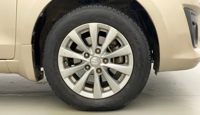 2012 Maruti Ertiga ZXI, Petrol, Manual, 42,509 km, Right Front Wheel