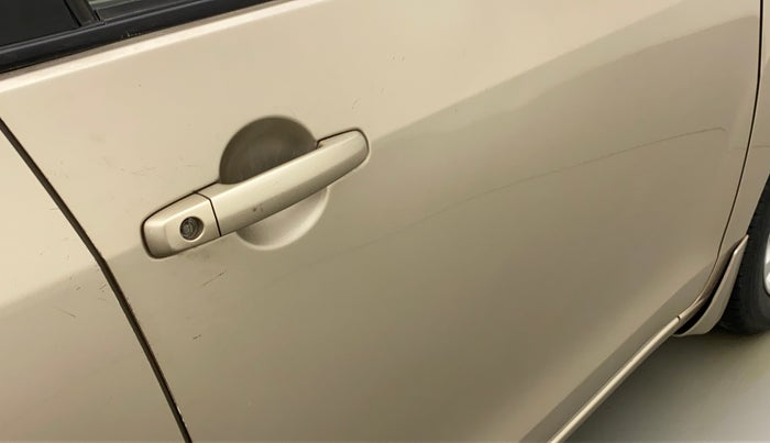 2012 Maruti Ertiga ZXI, Petrol, Manual, 42,509 km, Driver-side door - Minor scratches