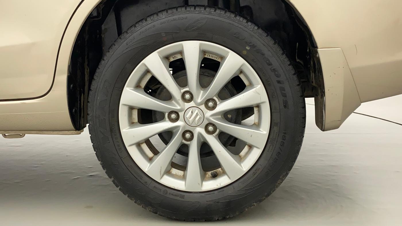 2012 Maruti Ertiga ZXI, Petrol, Manual, 42,509 km, Left Rear Wheel