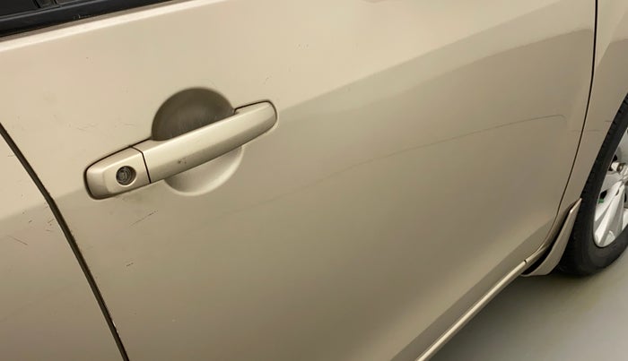 2012 Maruti Ertiga ZXI, Petrol, Manual, 42,509 km, Driver-side door - Slightly dented
