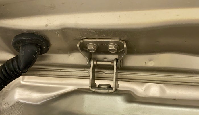 2012 Maruti Ertiga ZXI, Petrol, Manual, 42,509 km, Dicky (Boot door) - Slightly rusted