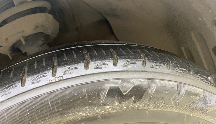 2023 Hyundai AURA SX 1.2 CNG, CNG, Manual, 31,834 km, Right Front Tyre Tread