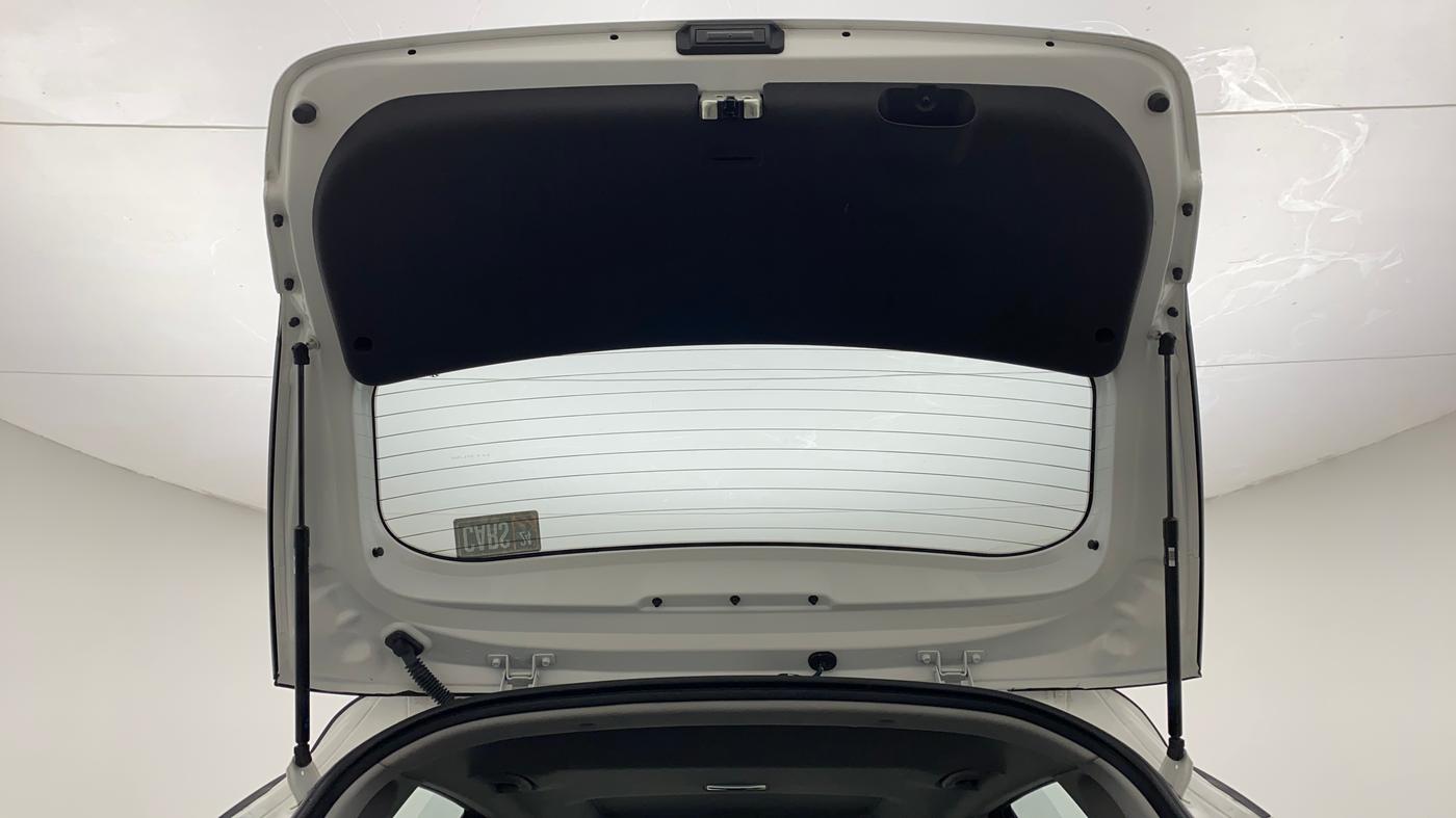 2022 Hyundai NEW I20 ASTA (O) 1.2 AT DUAL TONE, Petrol, Automatic, 3,827 km, Boot Door Open