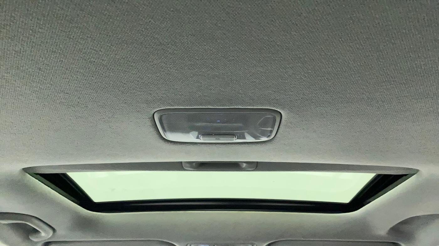 2022 Hyundai NEW I20 ASTA (O) 1.2 AT DUAL TONE, Petrol, Automatic, 3,827 km, Moonroof/ Sunroof
