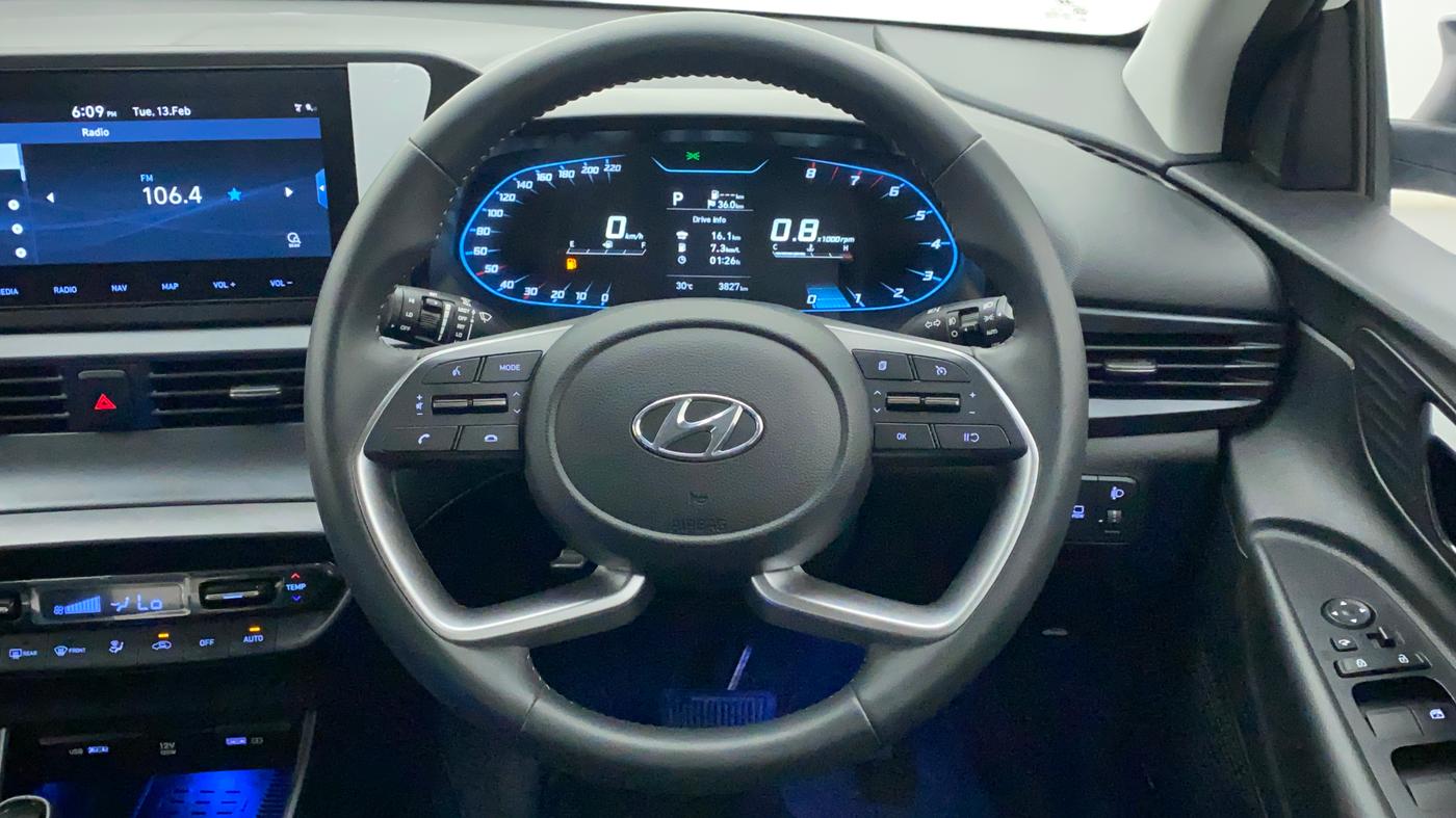 2022 Hyundai NEW I20 ASTA (O) 1.2 AT DUAL TONE, Petrol, Automatic, 3,827 km, Steering Wheel Close Up