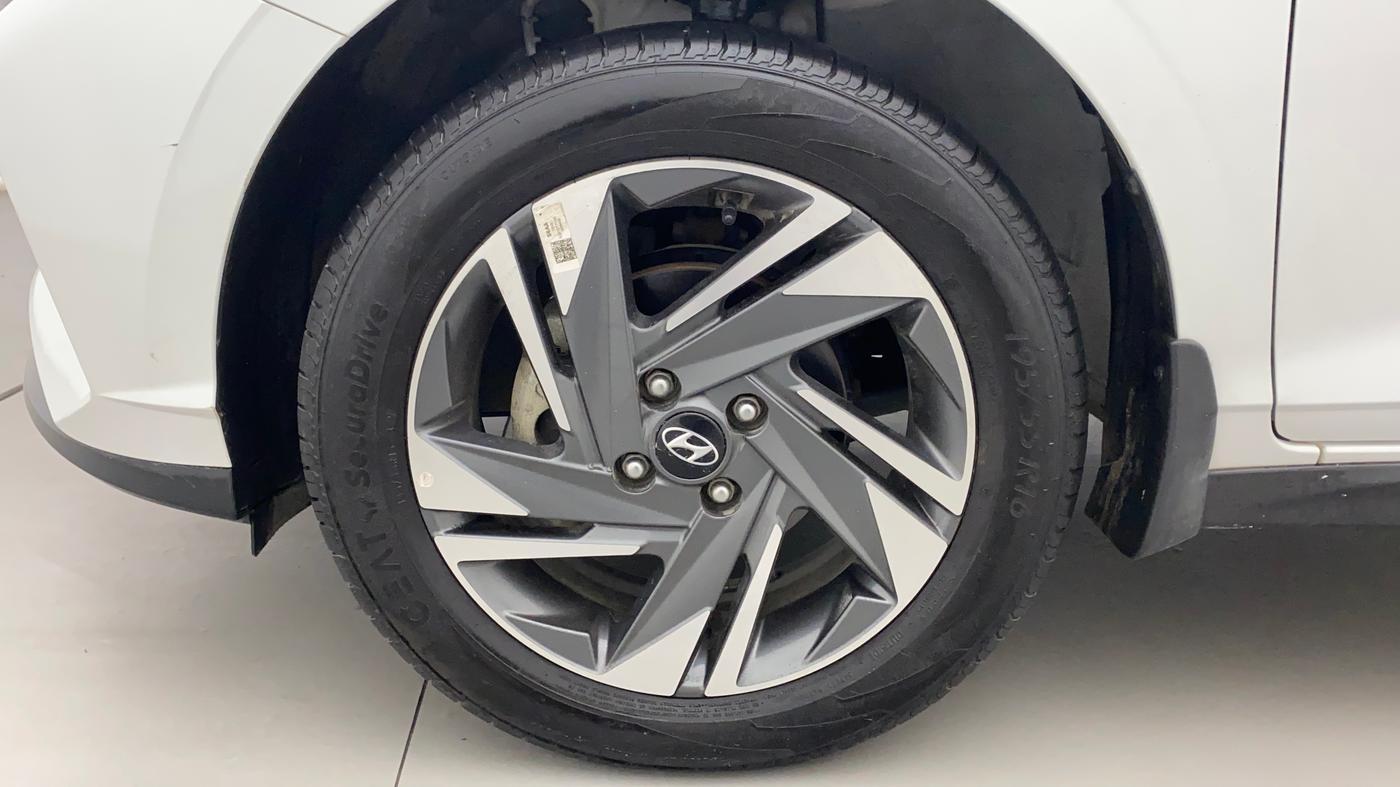 2022 Hyundai NEW I20 ASTA (O) 1.2 AT DUAL TONE, Petrol, Automatic, 3,827 km, Left Front Wheel