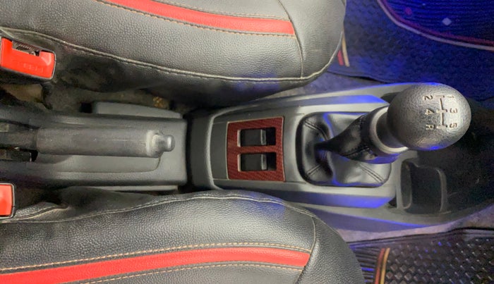 2017 Maruti Alto 800 LXI, Petrol, Manual, 54,918 km, Gear Lever