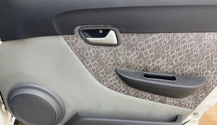 2017 Maruti Alto 800 LXI, Petrol, Manual, 54,918 km, Driver Side Door Panels Control