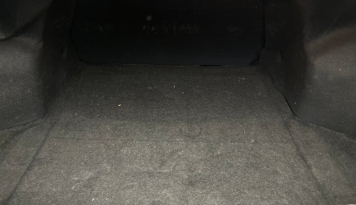 2016 Maruti Ciaz ZXI+, Petrol, Manual, 34,669 km, Boot Inside