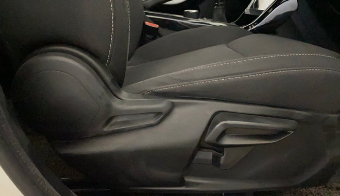 2023 Tata NEXON CREATIVE + SUNROOF 1.2 PETROL, Petrol, Manual, 39,460 km, Driver Side Adjustment Panel