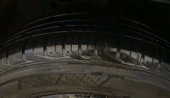 2023 Tata NEXON CREATIVE + SUNROOF 1.2 PETROL, Petrol, Manual, 39,460 km, Left Front Tyre Tread